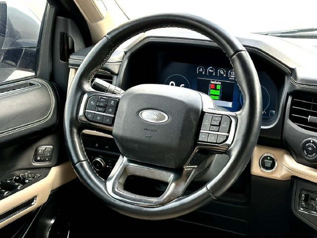 Used 2022 Ford Expedition Max Platinum RWD image 32