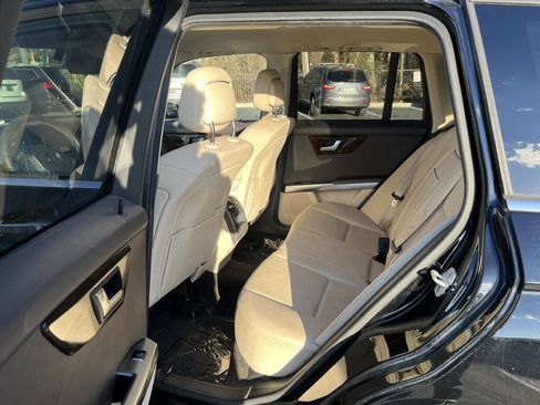 Used 2014 Mercedes-Benz GLK 350 2WD image 9