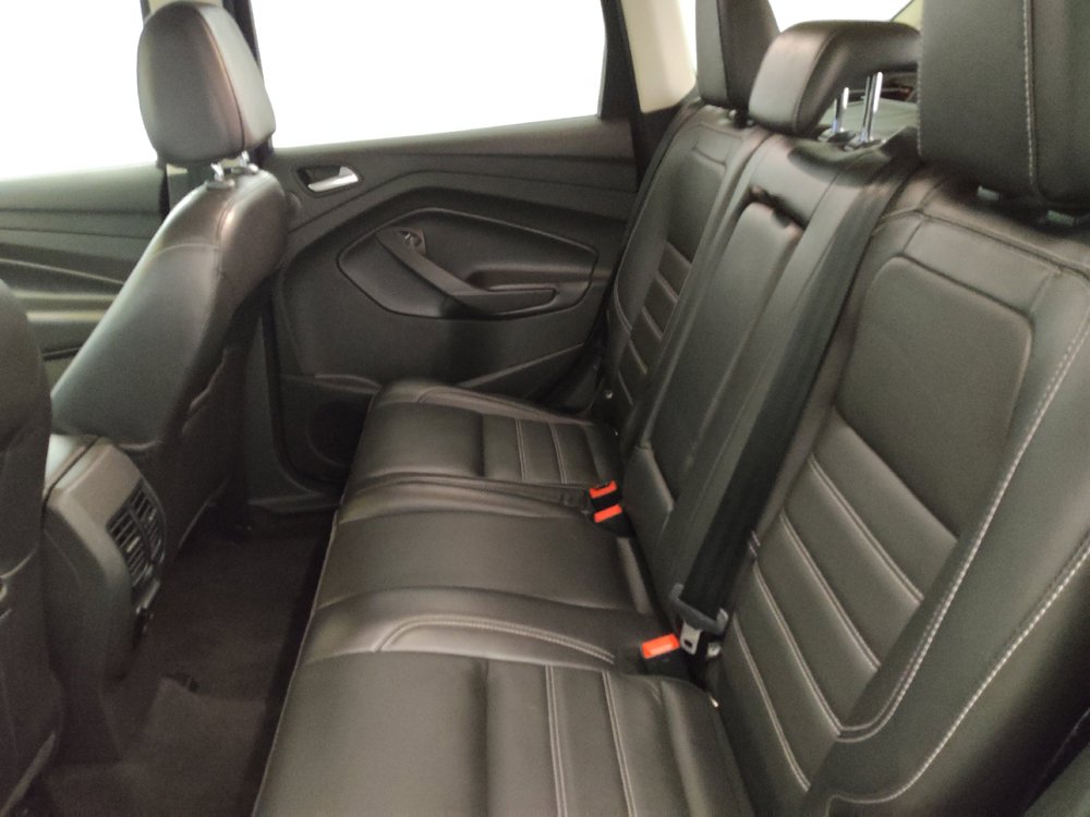 Used 2017 Ford Escape SE w/ SE Leather Comfort Package AWD/4WD image 18