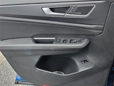 New 2025 Volkswagen Atlas Cross Sport SEL Premium R-Line image 30