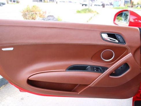 Used 2011 Audi R8 V10 image 43