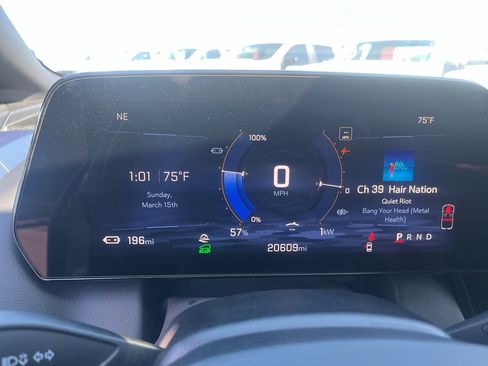 Used 2025 Chevrolet Equinox EV LT w/ Convenience Package image 21