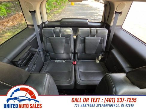 Used 2012 Ford Flex Limited w/ Equipment Group Order Code FWD image 18