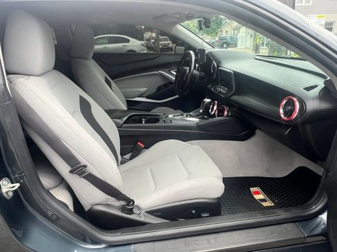 Used 2020 Chevrolet Camaro LT RWD image 29