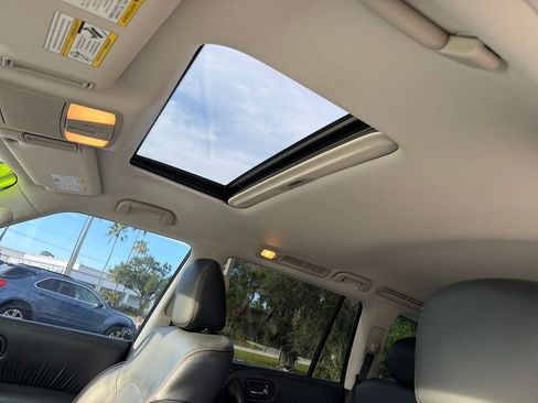 Used 2018 Nissan Armada SL w/ Premium Package RWD image 17