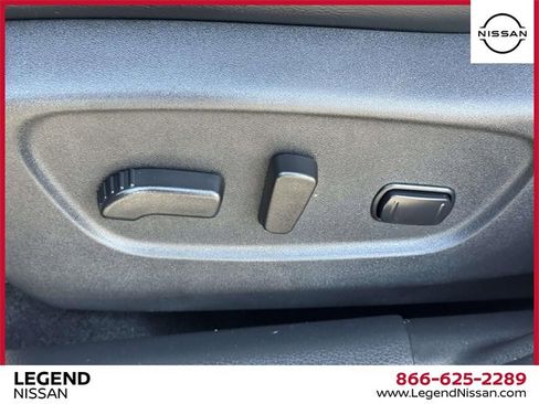 Certified 2022 Nissan Rogue Sport SL image 17