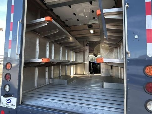 Used 2022 Ford Transit 350 DRW image 20