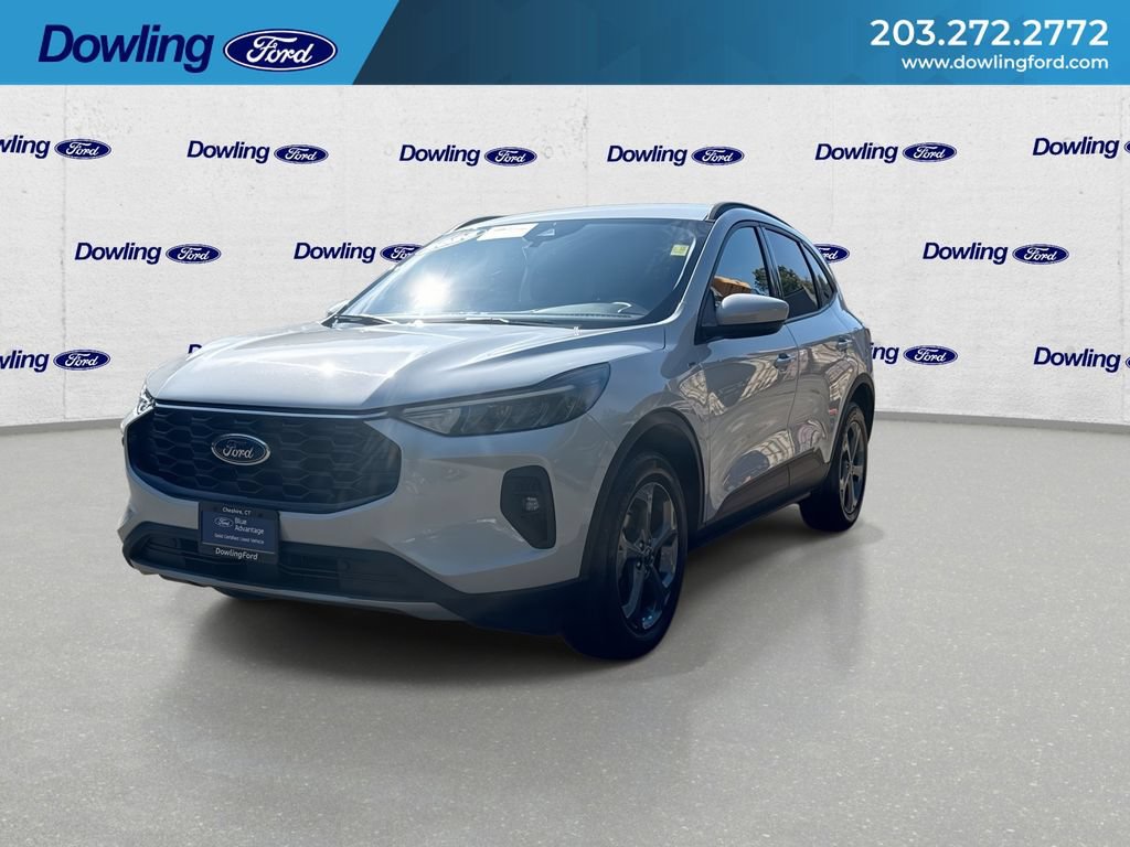 Certified 2025 Ford Escape ST-Line Select AWD/4WD image 4