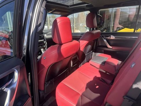 Used 2023 Lexus GX 460 Premium image 7