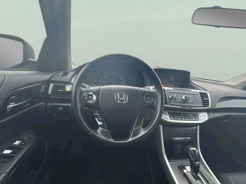 Used 2015 Honda Accord Sport image 19