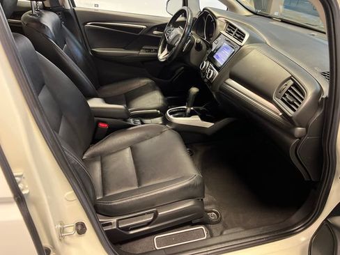 Used 2017 Honda Fit EX-L image 10