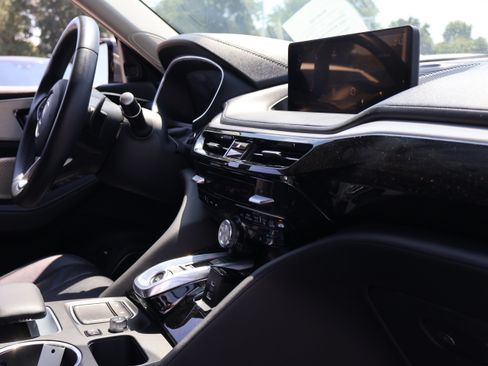 Used 2023 Acura MDX SH-AWD w/ Technology Package image 10