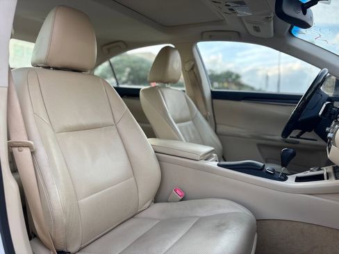 Used 2013 Lexus ES 350 image 12