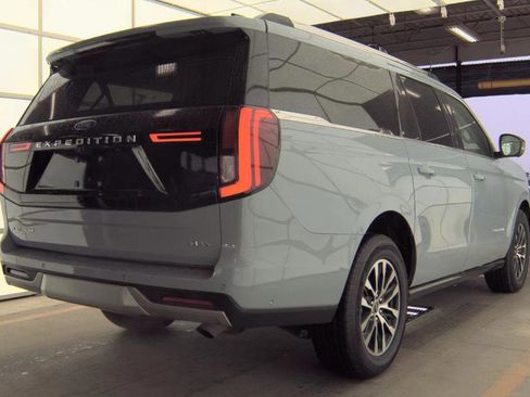 Used 2025 Ford Expedition Max Platinum image 4