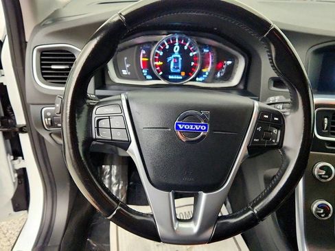Used 2015 Volvo V60 T5 Cross Country w/ Convenience Package AWD/4WD image 14