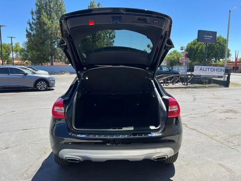 Used 2016 Mercedes-Benz GLA 250 4MATIC image 9