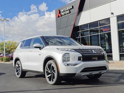 New 2025 Mitsubishi Outlander SE