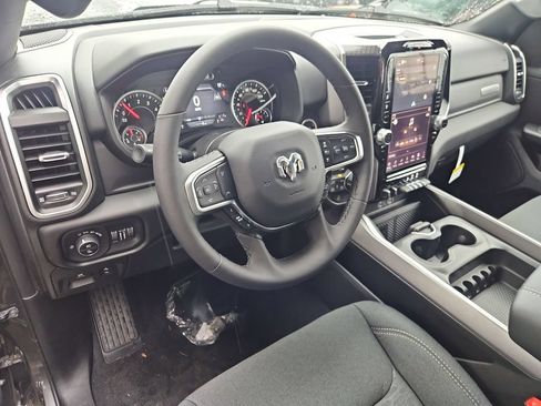 New 2026 RAM 1500 4x4 Crew Cab image 13
