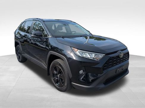 Used 2020 Toyota RAV4 XLE w/ All Weather Liner Package AWD/4WD image 11