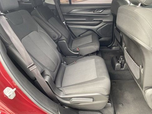 Certified 2023 Jeep Grand Cherokee L Laredo image 27