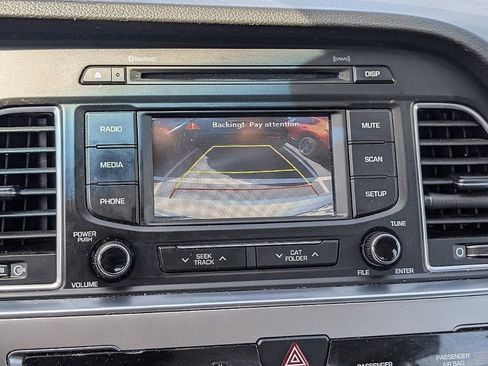 Used 2015 Hyundai Sonata SE w/ Option Group 09 image 28