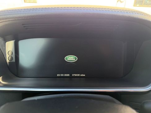 Used 2016 Land Rover Range Rover HSE image 28