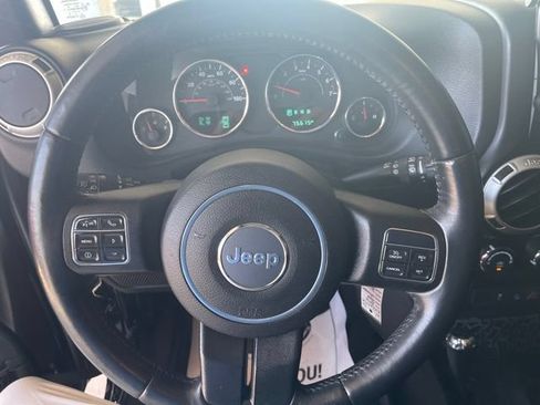 Used 2016 Jeep Wrangler Unlimited Sahara w/ Connectivity Group AWD/4WD image 12