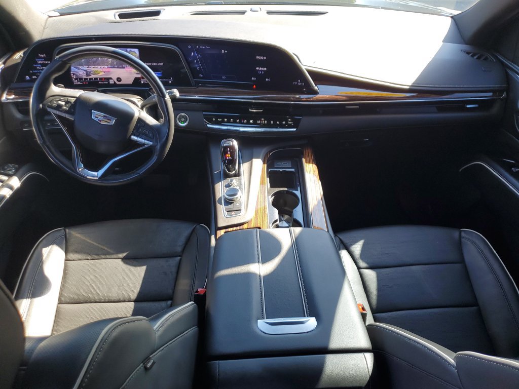 Used 2023 Cadillac Escalade ESV Premium Luxury AWD/4WD image 17