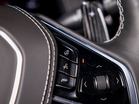 Used 2025 Chevrolet Corvette Z06 image 24