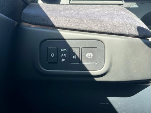 Used 2023 Fisker Ocean Ultra AWD/4WD image 22
