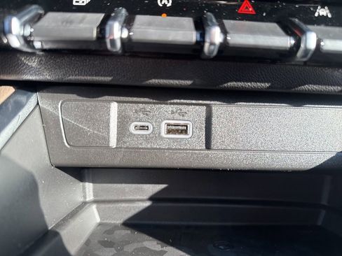 New 2026 GMC Canyon Denali image 37