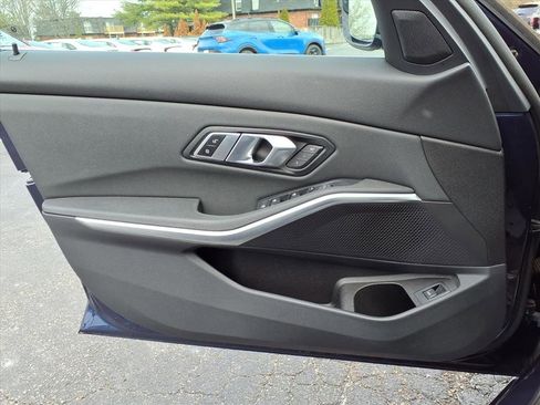 Used 2020 BMW 330i xDrive 330i xDrive w/ Convenience Package image 18