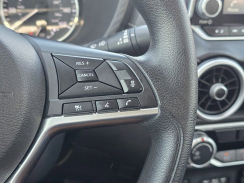 Used 2024 Nissan Sentra SV image 35