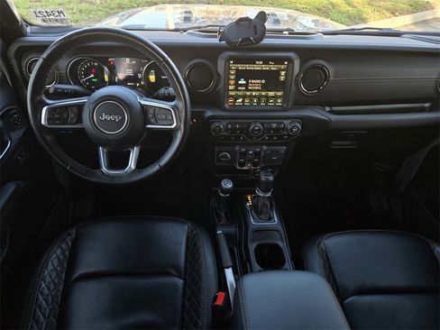 Used 2021 Jeep Wrangler Unlimited Sahara image 15