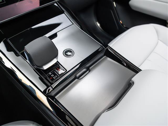 New 2027 Land Rover Range Rover Sport SE AWD/4WD image 27