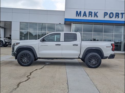Used 2024 Chevrolet Colorado Trail Boss w/ Advanced Trailering Package AWD/4WD image 11