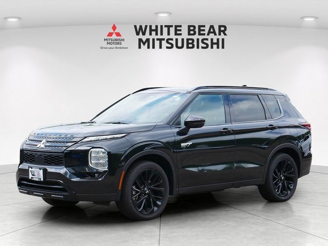 Used 2025 Mitsubishi Outlander SEL Black Edition AWD/4WD image 2
