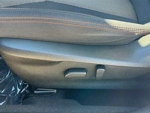 Used 2023 Subaru Crosstrek 2.0i Premium image 12