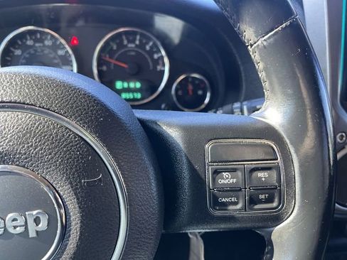 Used 2012 Jeep Wrangler Rubicon w/ Dual Top Group image 19