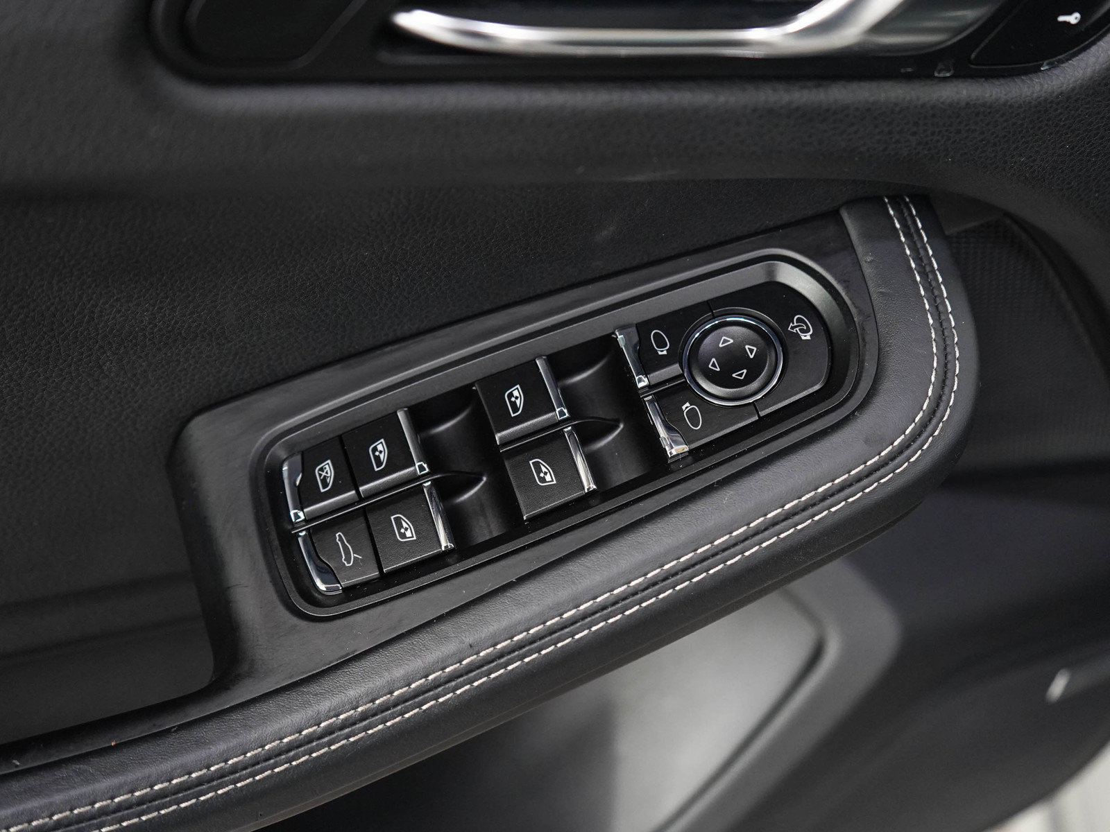 Used 2023 Porsche Macan GTS AWD/4WD image 21