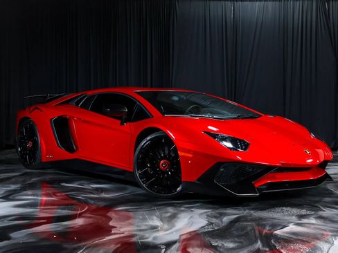 Used 2016 Lamborghini Aventador LP 750-4 Superveloce AWD/4WD image 18