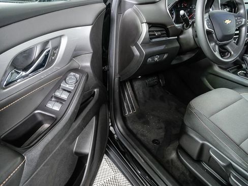 Used 2020 Chevrolet Traverse LS image 7