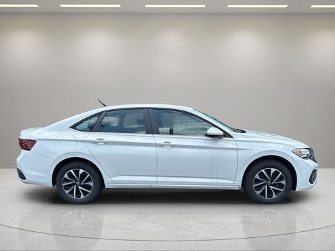 Used 2023 Volkswagen Jetta S FWD image 5