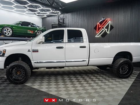 Used 2008 Dodge Ram 2500 Truck Laramie w/ Trailer Tow Group AWD/4WD image 8