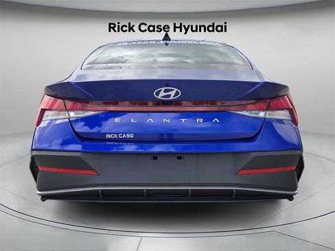 Certified 2024 Hyundai Elantra SEL image 6