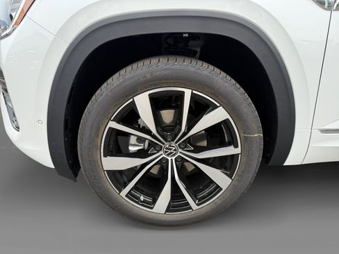 New 2026 Volkswagen Atlas SEL Premium R-Line image 9