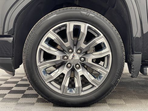 Used 2024 GMC Sierra 1500 Denali AWD/4WD image 17