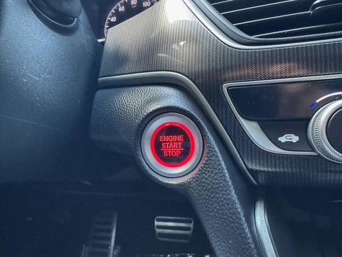 Used 2018 Honda Accord Sport image 33