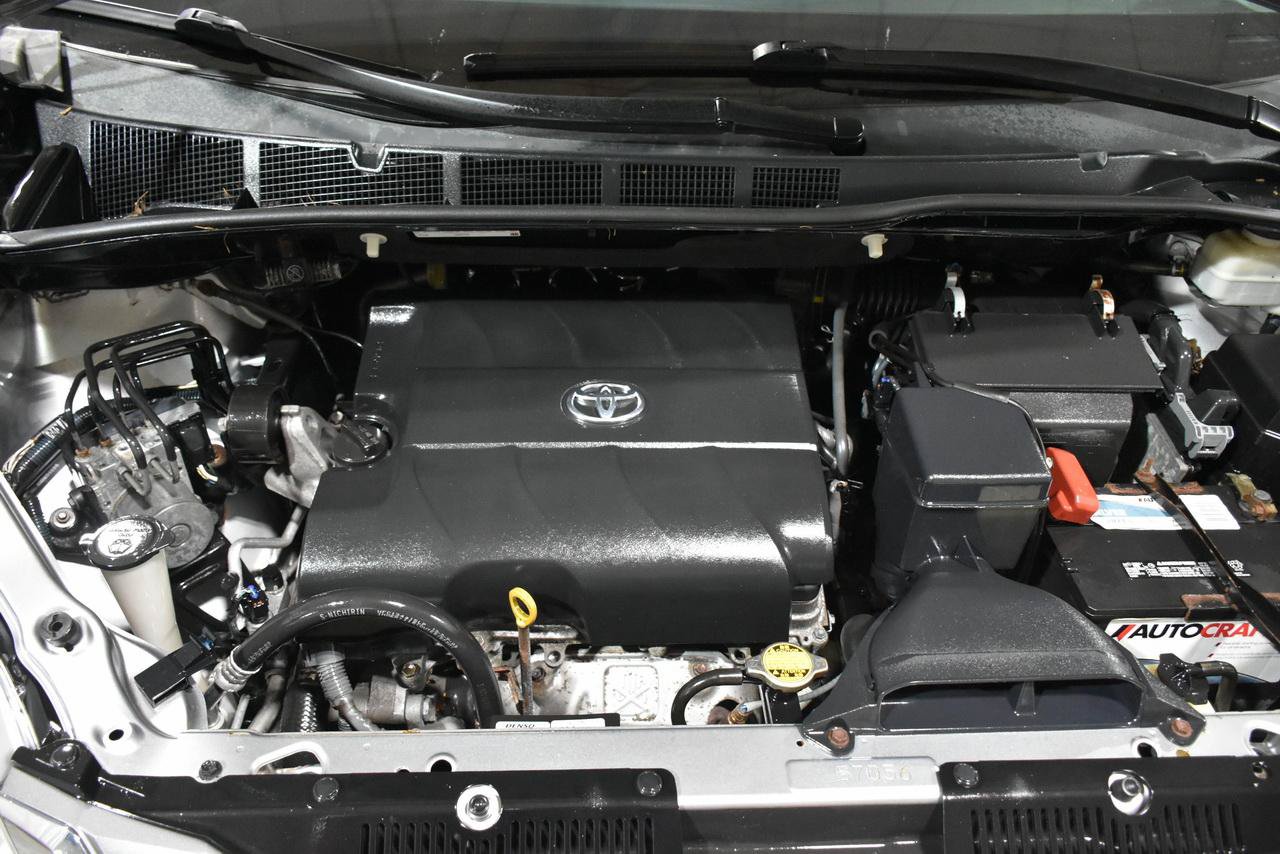 Used 2012 Toyota Sienna XLE FWD image 22