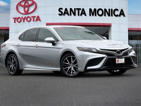 Certified 2023 Toyota Camry SE FWD image 2